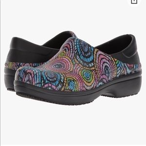 Crocs Women's Neria Pro Graphic Work Clog, Size 11